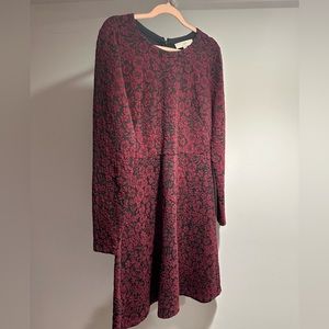 Loft Size 4 dress. Black and maroon.